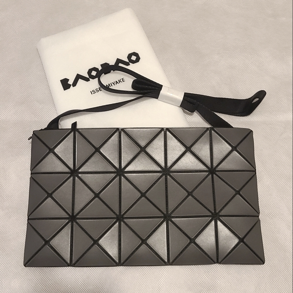 Bao Bao Issey Miyake Lucent Matte Crossbody